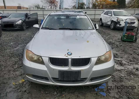 2006 BMW 325 I Automatic from USA, damaged, VIN WBAVB17596NK32659
